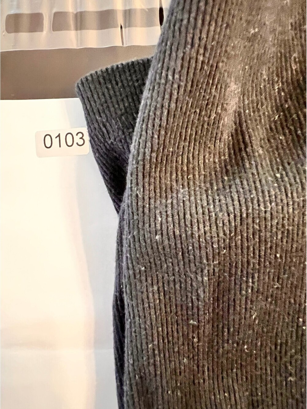 Universal Thread Black Ribbed Tank Top Size Large - Picture 6 of 6